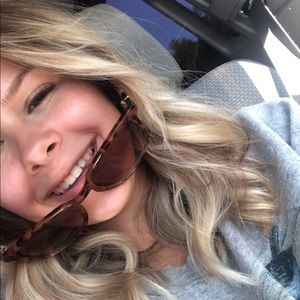 Meet your Posher, Emmalyn